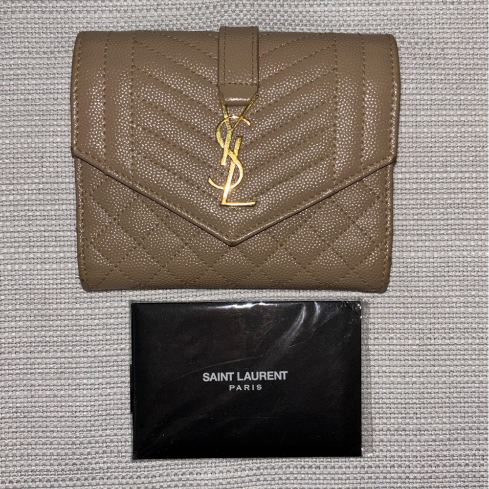 YSL Wallet - Picture 2 of 5